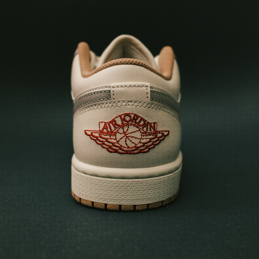 Retro Court 79